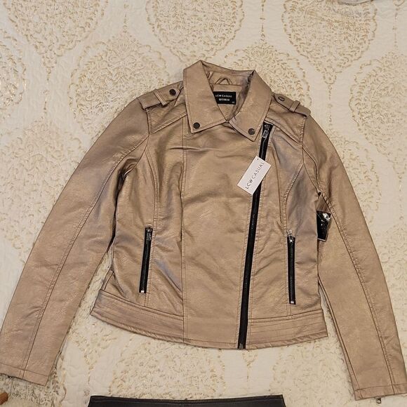 OUTFIT, jacket, boots  - Picture 6 of 6